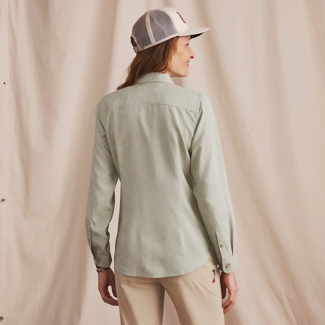 Women's Long-Sleeved Tech Chambray Work Shirt - Image 11